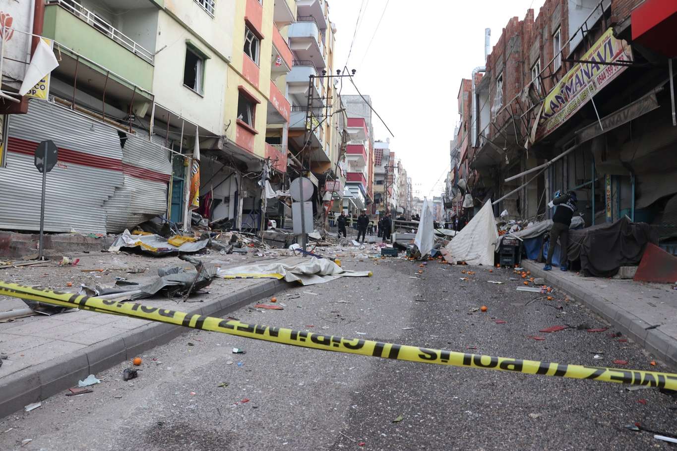 Gaziantep’te iş yerindeki patlamanın şiddeti gün ağarınca ortaya çıktı